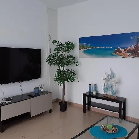 Atico Con Terraza, Centro De Apartament *